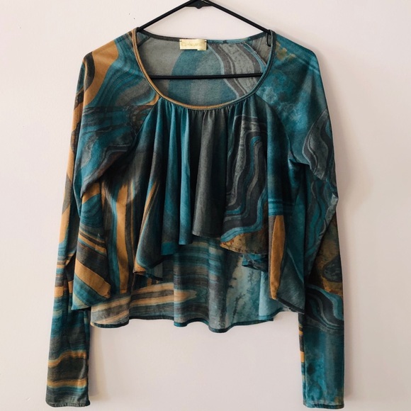 Beautiful blouse - Picture 3 of 4